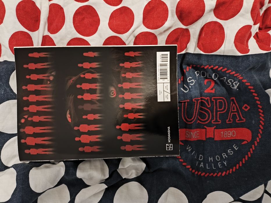 Volum attack on titan omnibus 1