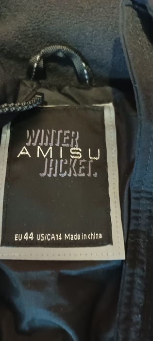 Geaca superba de iarna cu gluga si blanita stufoasa  marime mare