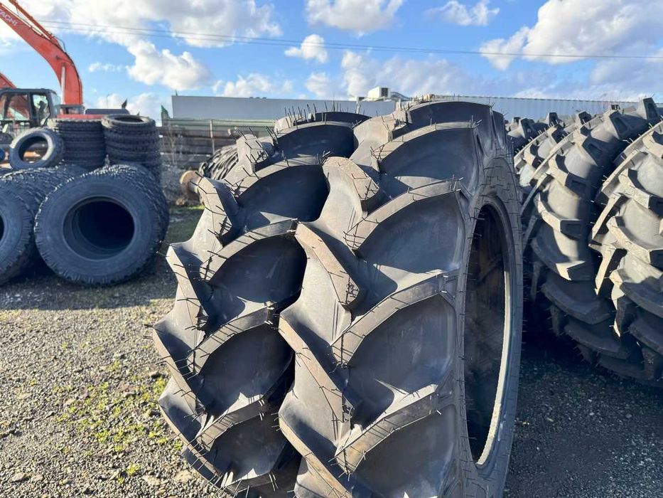 Cauciucuri noi de tractor pentru fata FIAT SAME 12.4/11-24 LIVRARE