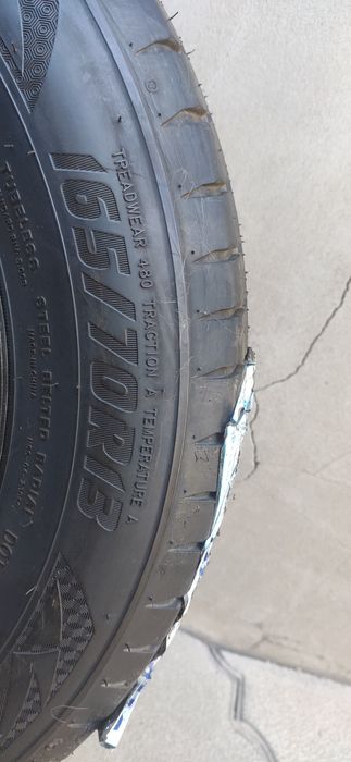 Шины с дисками R13, 2шт., новые