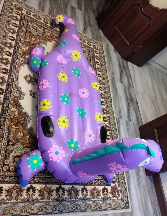 Надувные матрасы для плавания