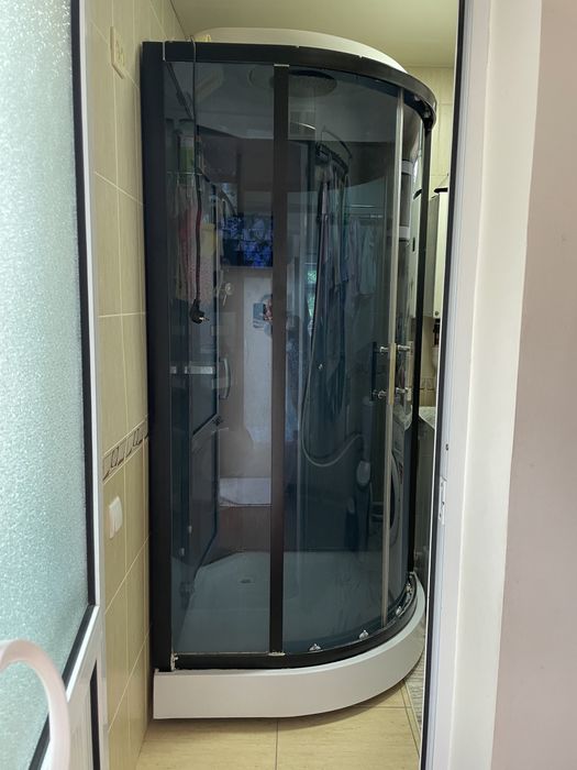 Продается душевая кабина