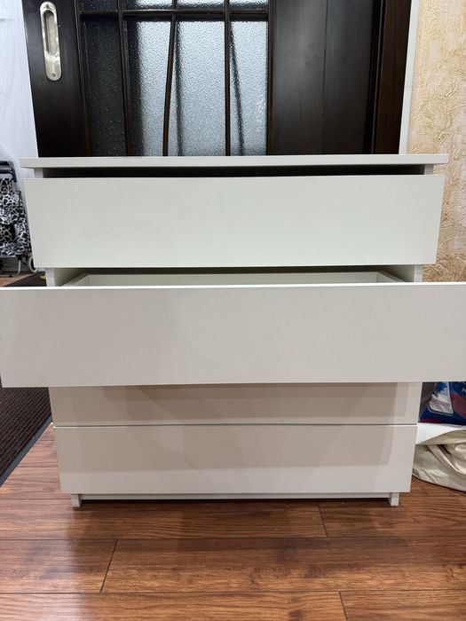 Комоды новые продам