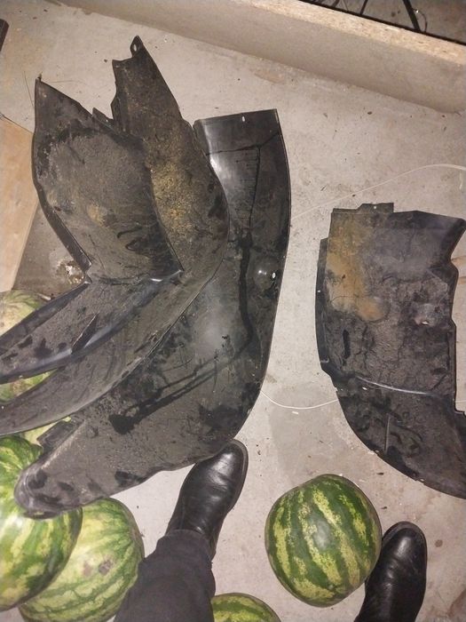 Колодки подкрылки.