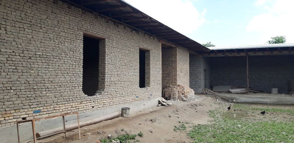 Ховли ,уй ,жой сотилади