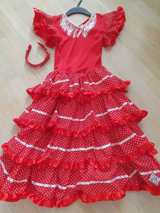 Vand rochie flamenco fete 8-10 ani