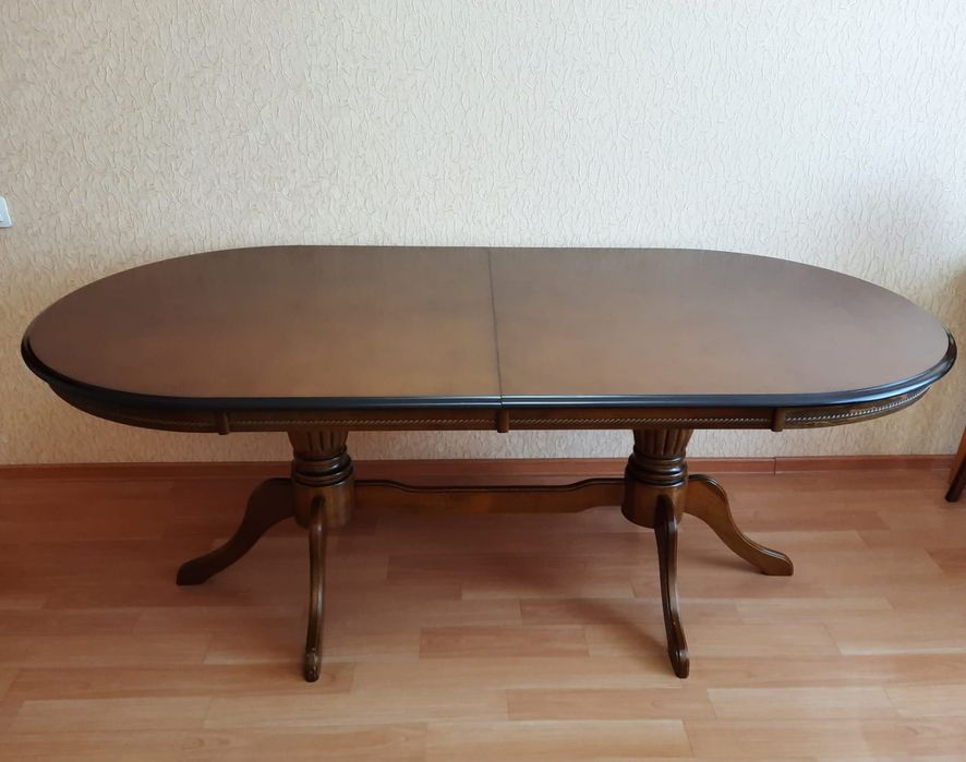 Стол со стульями Малайзия