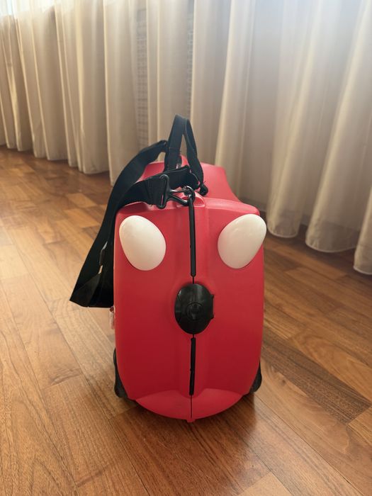 Продам детский чемодан-каталку Trunki