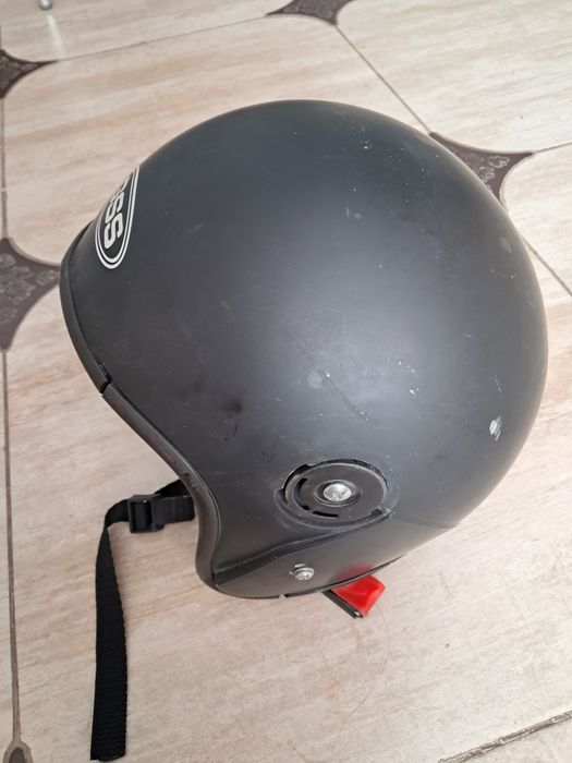Мотошлем для скутера мопеда мотоцикла.