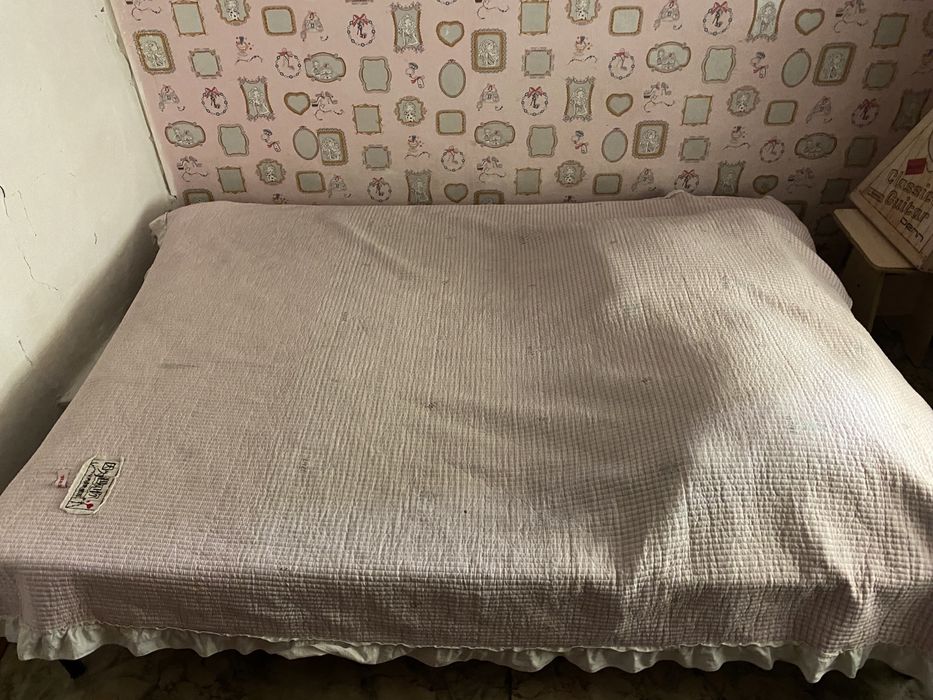 Срочно продам двуспальный кровать с матрасом!