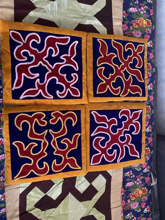 Продам корпешки для стула