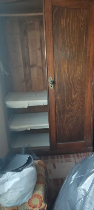 Mobila dormitor anii 1930 - pat matrimonial,2 dulapuri,2 noptiere