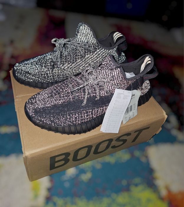 Adidas yeezy 350 black reflective