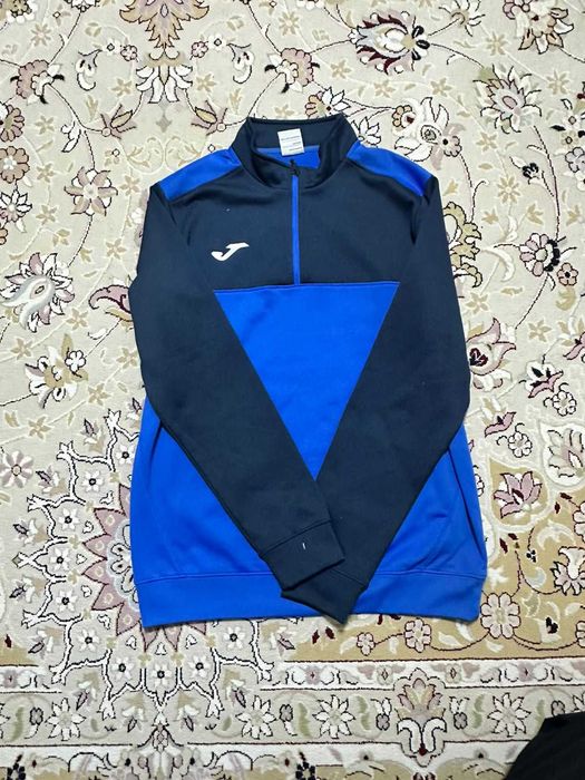 Футбольная форма Хан Тенгри