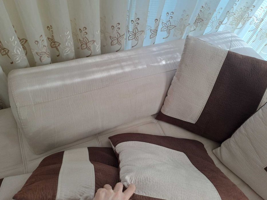 НАМАЛЕН! СПЕШНО! Ъглов диван с възглавници!