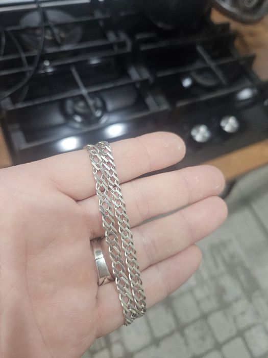 Продам цепочку с крестиком серебро