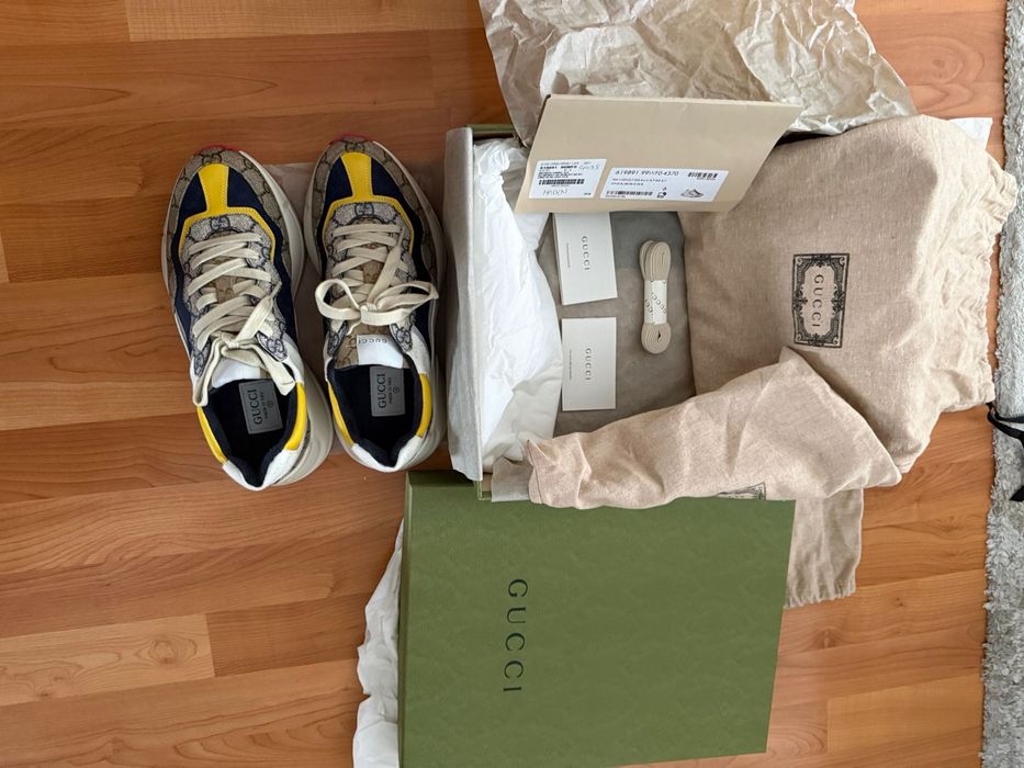 Gucci rhyton marimea 40 (purtati o singura data)