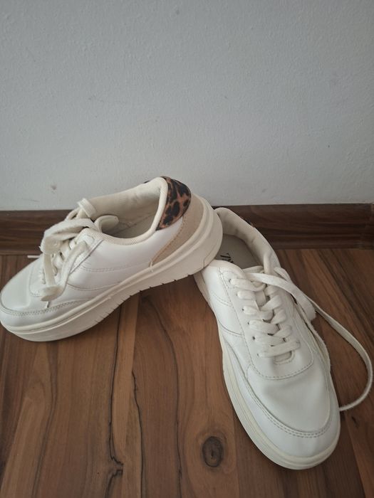 Adidasi Zara, pantofi zara marime 34,35