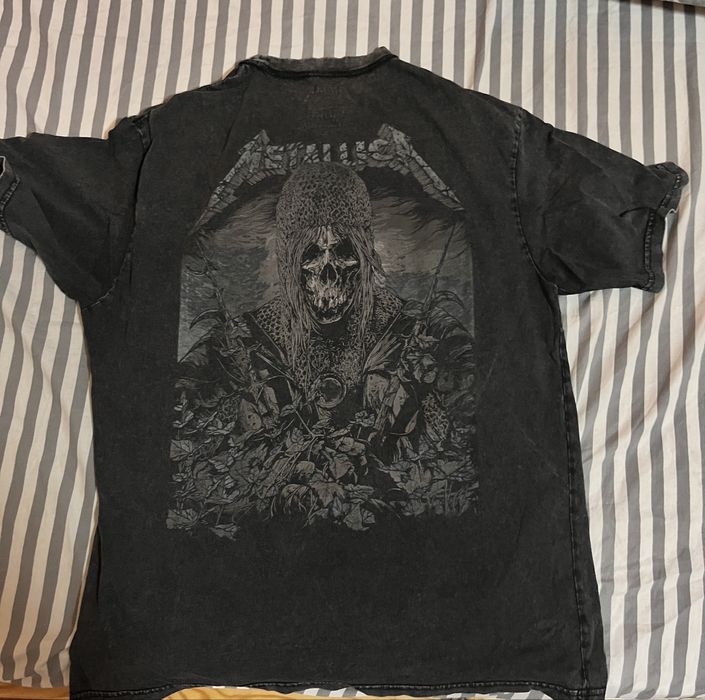 Тениска на Metallica и Iron Maiden, Oversized, Bershka