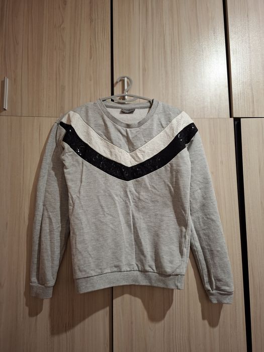 Блуза с дълъг ръкав,мека и топла