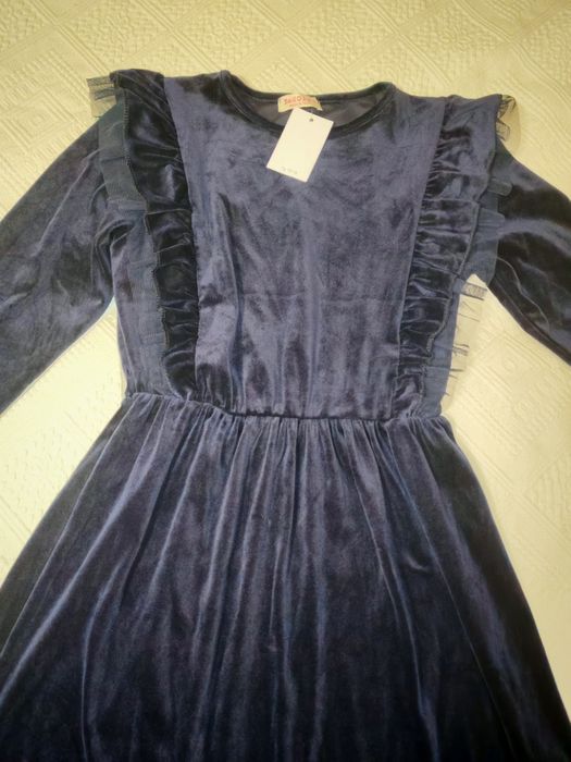 Rochie din catifea de culoare bleomaren varsta 13-14 ani