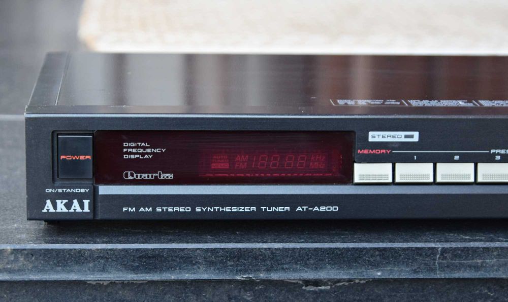Tuner Akai AT-A 200, radio AM/FM