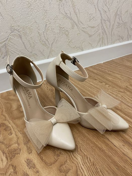 Туфли нежно розовые