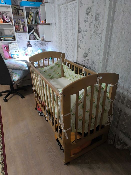 Детская кроватка