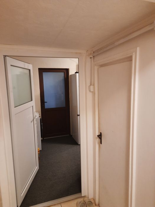 Vand apartament 3 camere