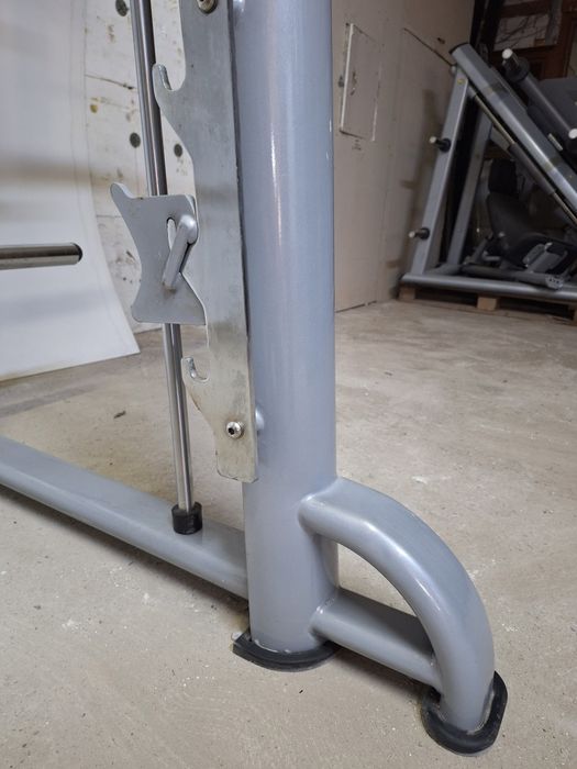 Smith machine-multifunctional culisant