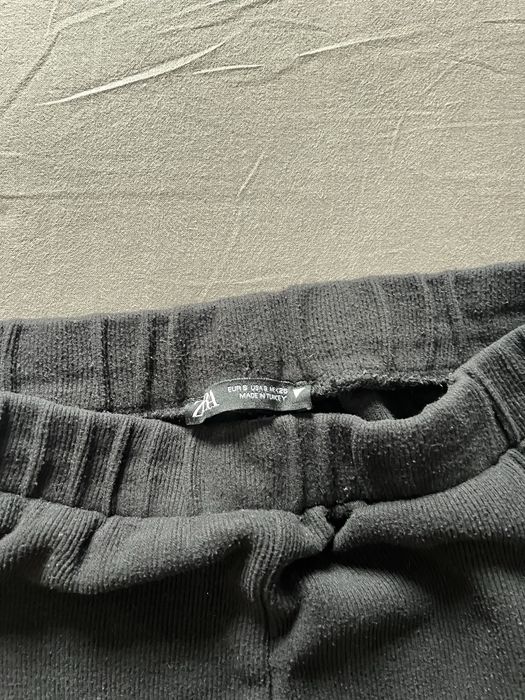 Pantaloni negri bufanți