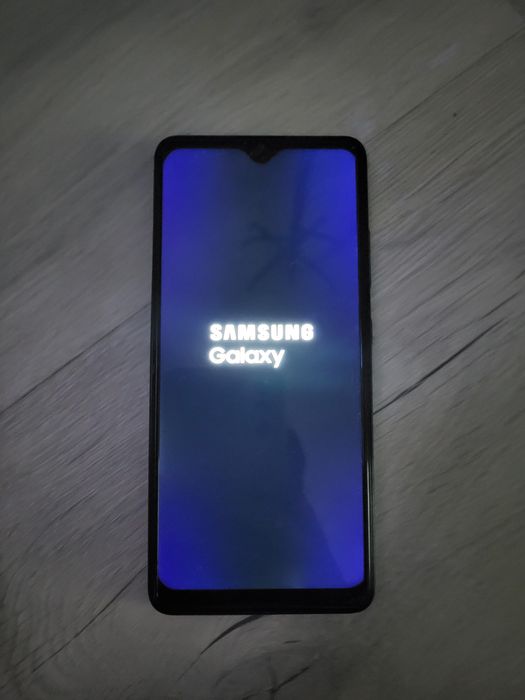 Самсунг а32 6/10