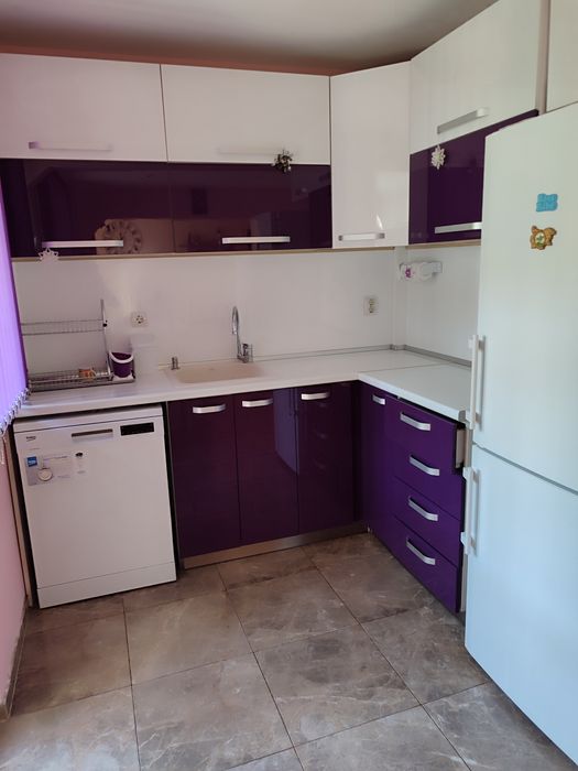 Дава се под наем Тристаен апартамент в Плевен, Идеален център - 100 кв.м за 600 € - Снимка #5