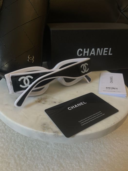 Ochelari de soare Chanel