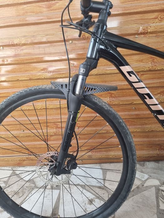Продам велосипед giant roam4