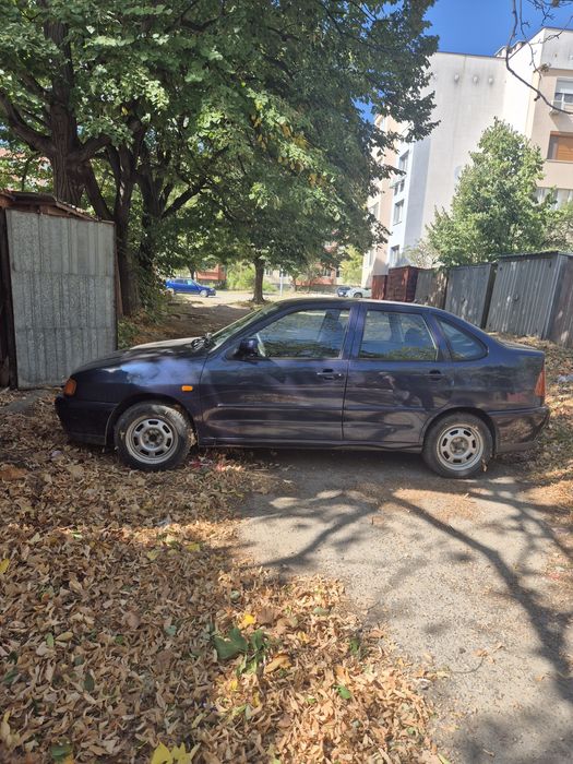 VW Polo Clasic 1.6/90hp Седан