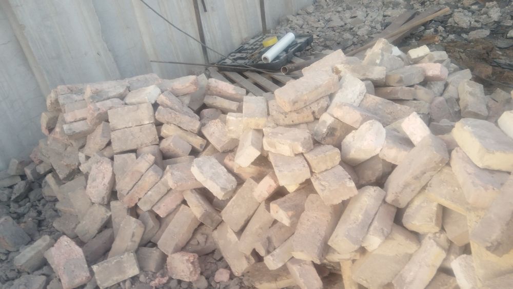 Продам керпич б/у