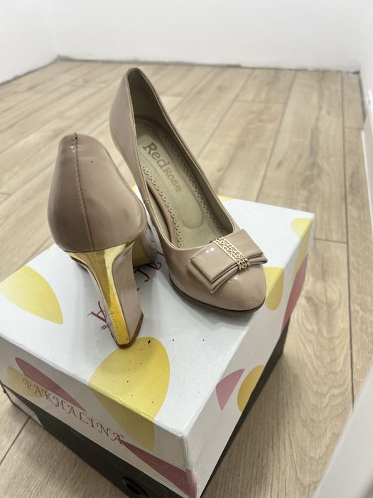 Продам туфли и сапоги