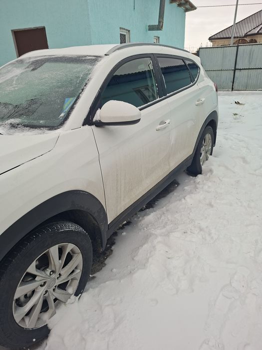 Продам машину легковой