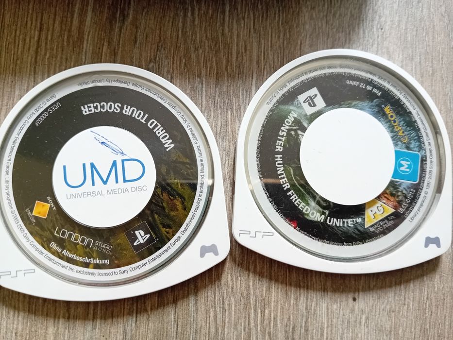 Vand jocuri psp.