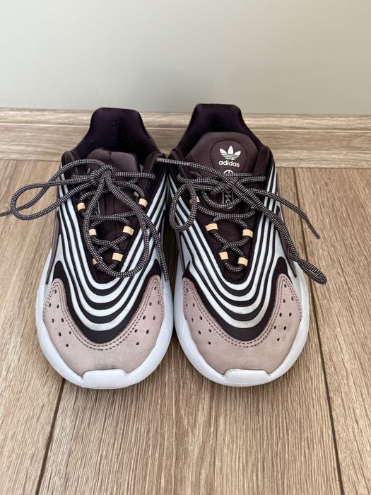 Маратонки Adidas OZELIA