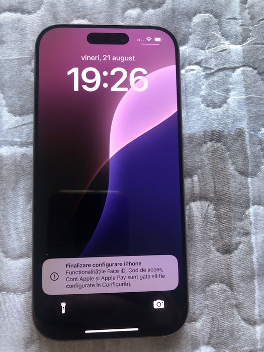 Iphone 16 pro gold impecabil