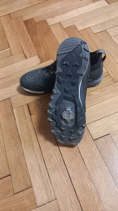 Обувки за колоездене