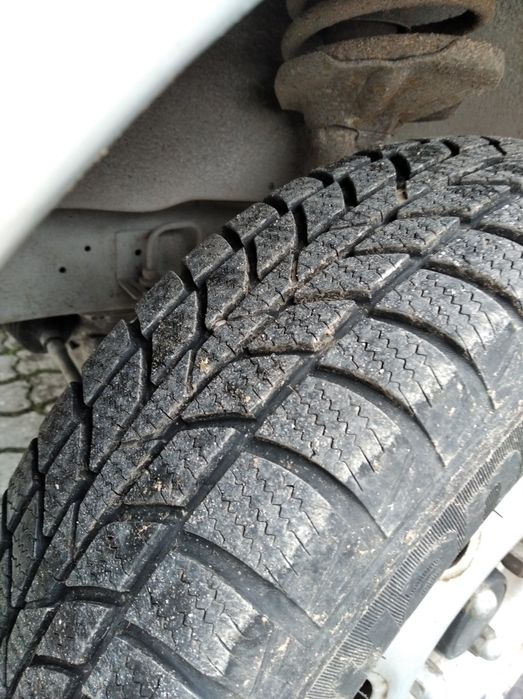 Продавам (заменям)товарен автомобил