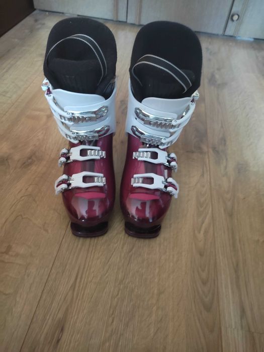 Детски ски обувки Techopro и ски 110