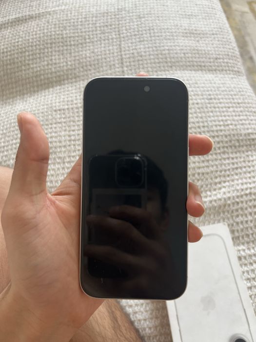 iPhone 16 телефон