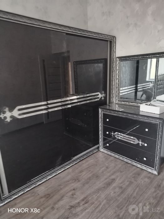Mebel sotiladi tayyor