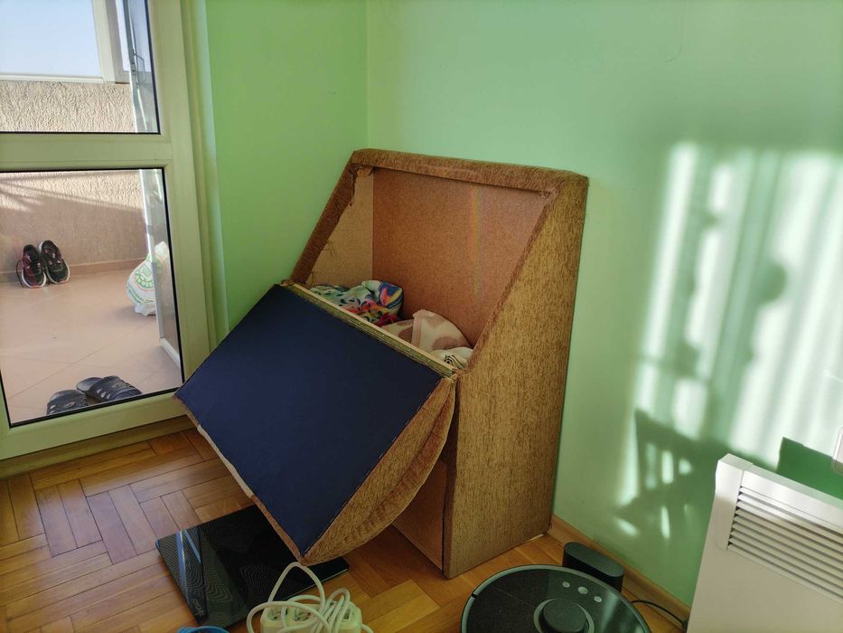 продавам ъглови дивани с ракла