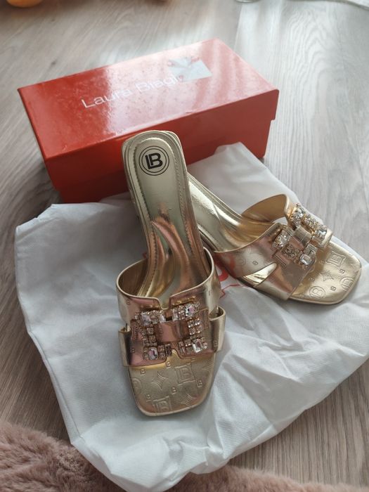 Papuci eleganti Laura Biagiotti