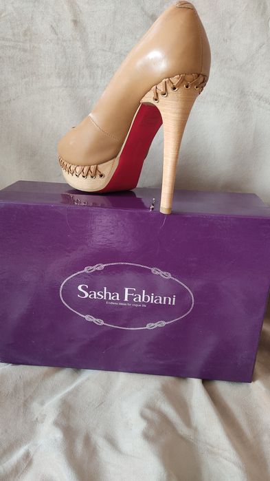 Туфли женские  Sasha Fabiani